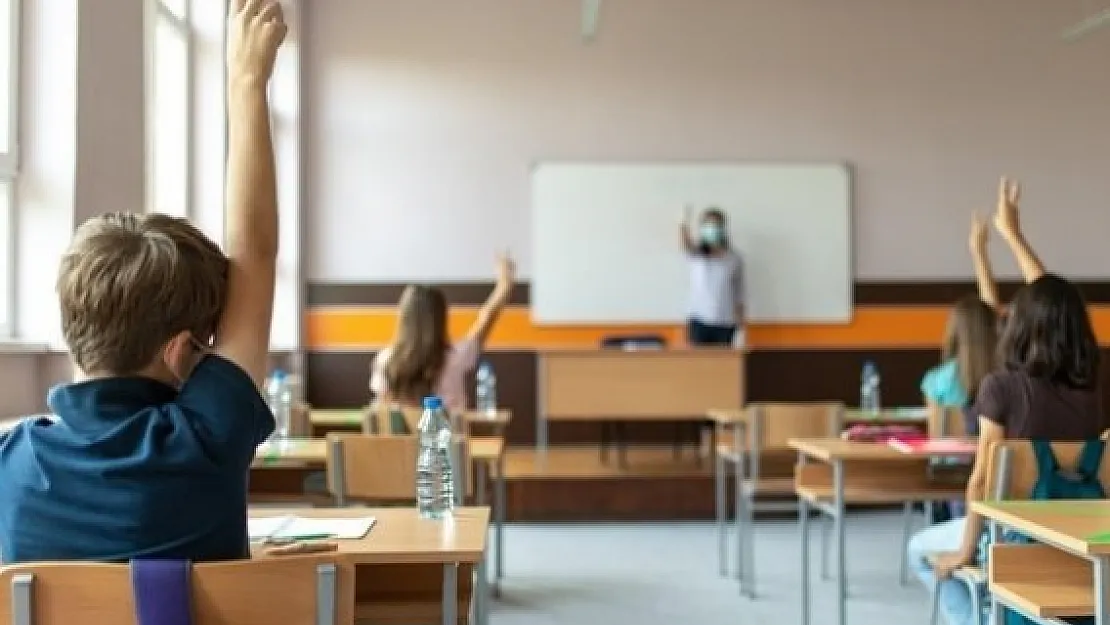 Tüm Türkiye'de okul tatili uzatıldı! MEB son dakika karar aldı: Okullar ne zaman açılacak?