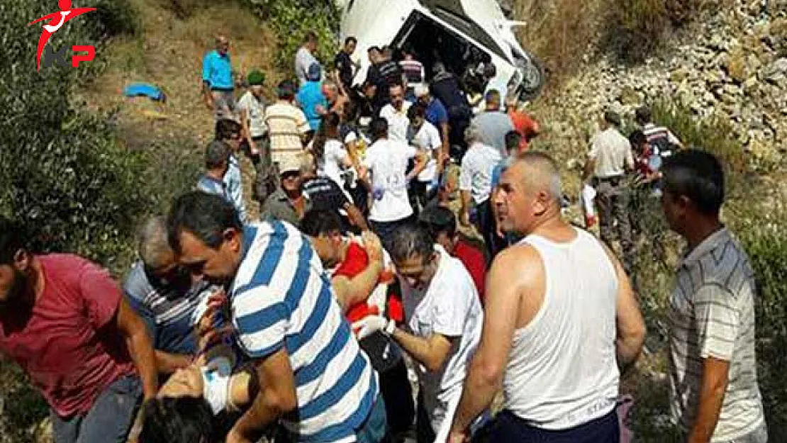 Tur Otobüsü Devrildi: Çok Sayıda Ölü ve Yaralı Var
