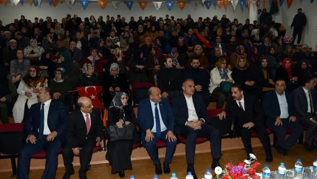 Turizm Bakanı Ersoy, turizm gelirlerinin Türkiye genelinde arttırılması yönünde açıklamalarda bulundu