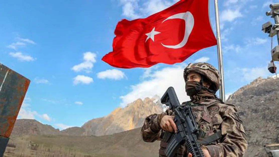 Türk Askerinin Mali Ve Orta Afrika'daki Görev Süresi Uzatıldı