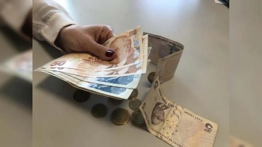 Türk İş'ten Asgari Ücret Açıklaması: 3 Bin 200 TL Olsun Diyor