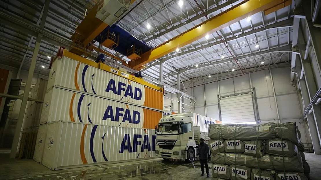 Türk milleti tek yürek oldu! Deprem bölgesine 51 milyon TL'lik destek toplandı!
