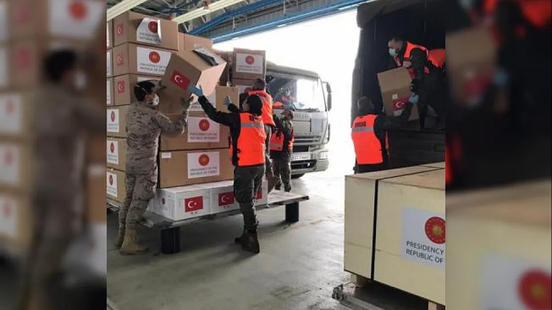 Türkiye 54 ülkeye test kiti, eldiven ve maske gibi tıbbi malzeme gönderdi!