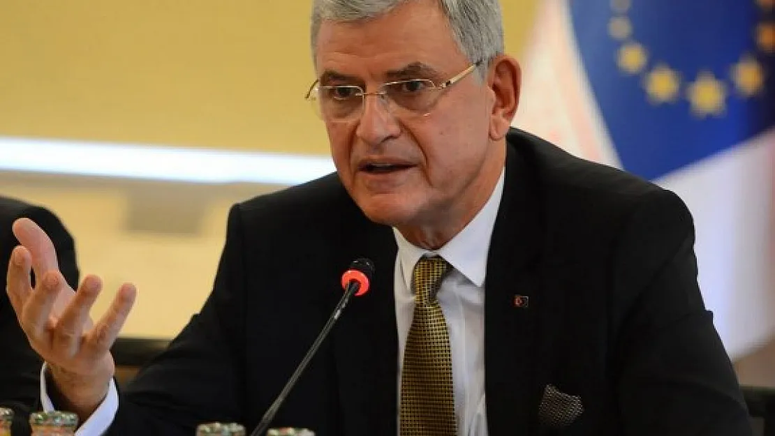 Türkiye- AB Arasındaki Vizeler Ne Zaman Kalkıyor ?