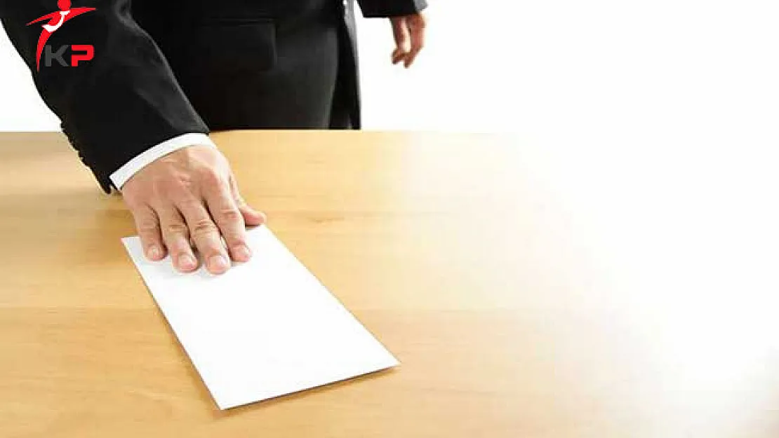 Türkiye Cumhuriyeti Tarihinde Böylesi Görülmedi ! İstifa ve Emeklilik Kararları Üst Üste Geliyor