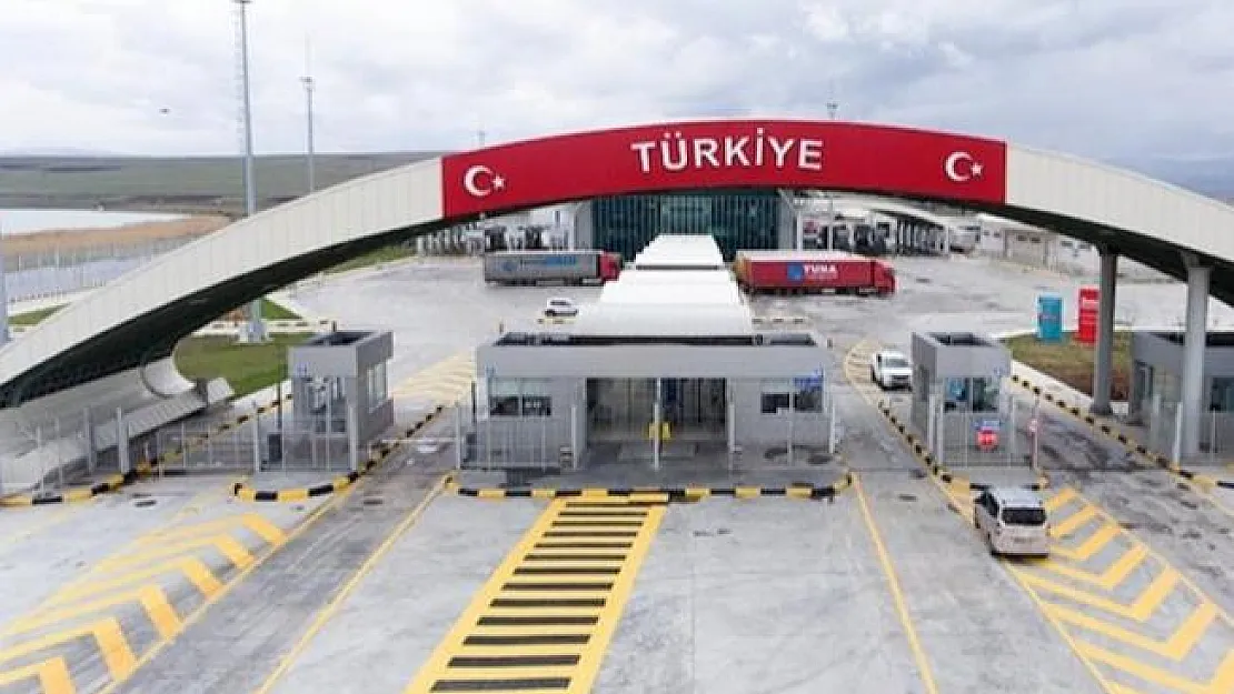 Türkiye'nin kara sınır kapılarından 27 milyon kişi geçiş yaptı!