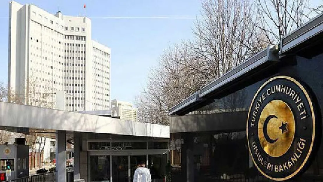 Üç Ülke Suriye'yi Vurdu ! İşte Türkiye'den İlk Tepki