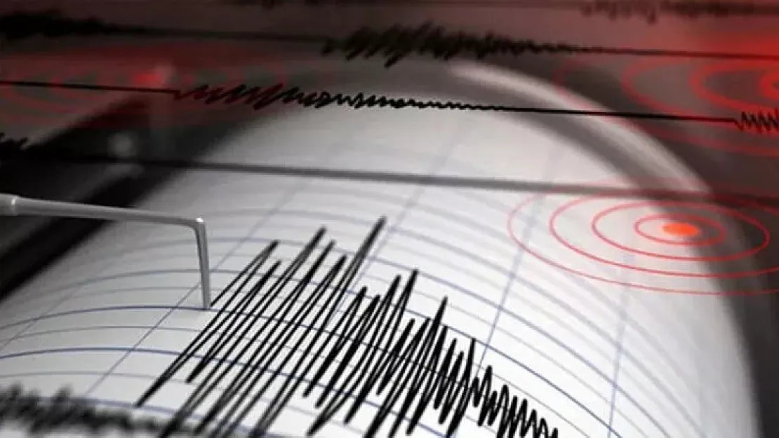 Ülke büyük facia atlattı! 7,2 şiddetindeki büyük deprem panik yarattı!
