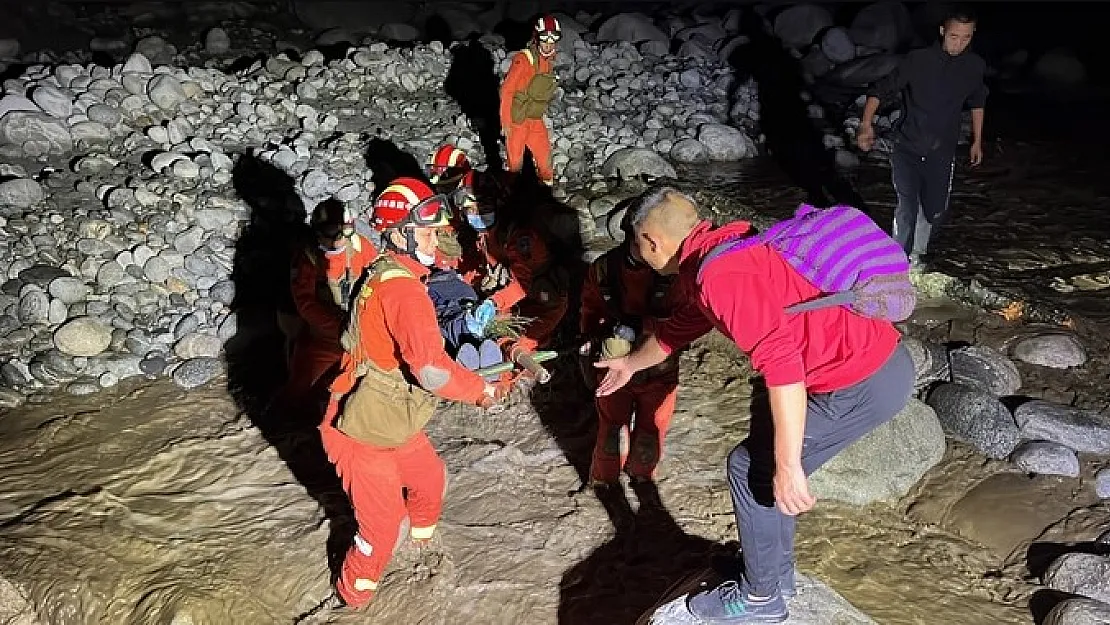 Ülke felaketi yaşadı! 6,8 şiddetinde deprem oldu: 46 kişi hayatını kaybetti! Seferberlik ilan edildi