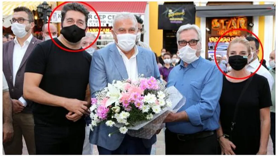 Ünlü oyuncularla fotoğraf çektirmişti! O muhtarın koronavirüs testi pozitif çıktı!