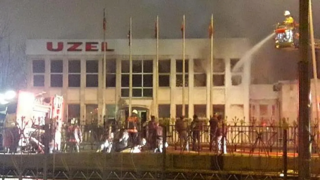 Uzel Fabrikasında Yangın! Şüpheli Olduğu İddia Edildi