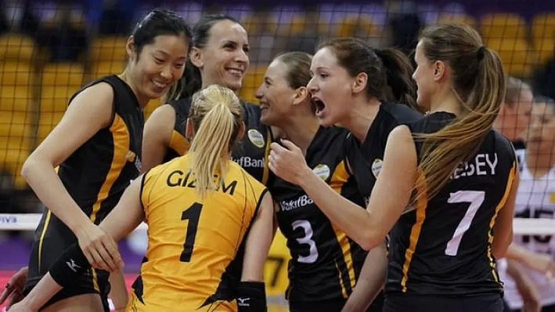 Vakıfbank finale yükseldi