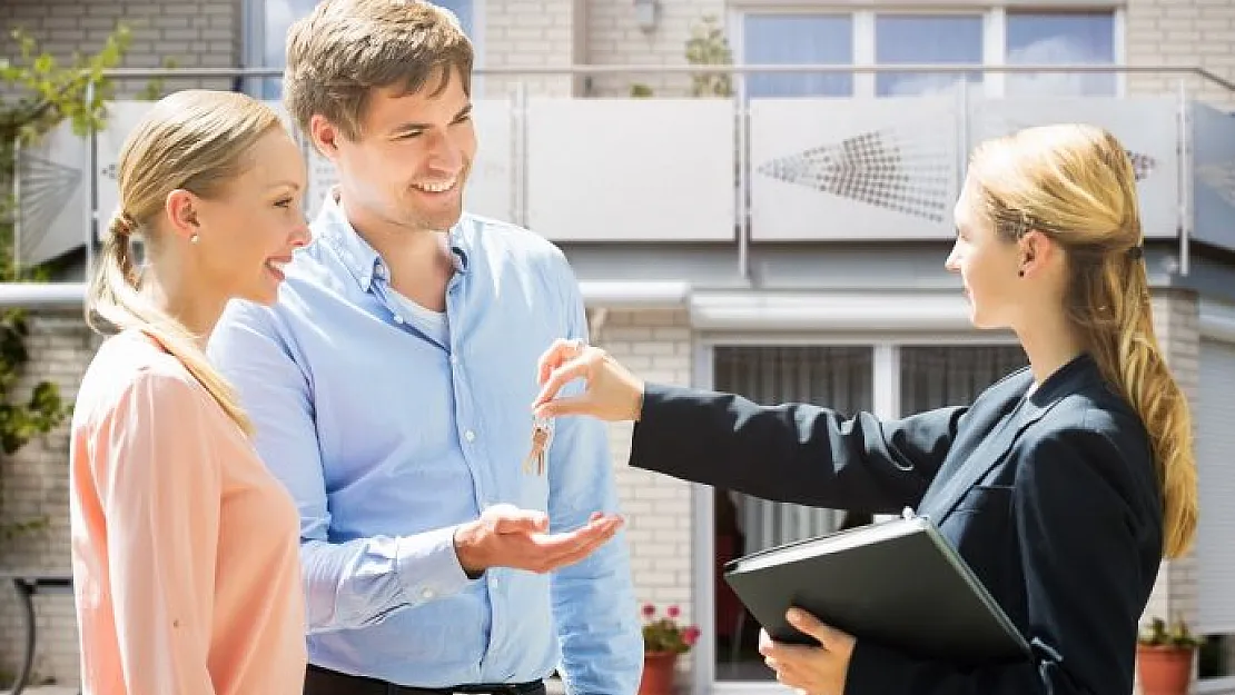 Vakıfbank icradan satışa çıkardığı gayrimenkul listesine bugün büyükşehirlerden iki apartman dairesi, bir de işyeri ekledi! Üstelik fiyatlar…