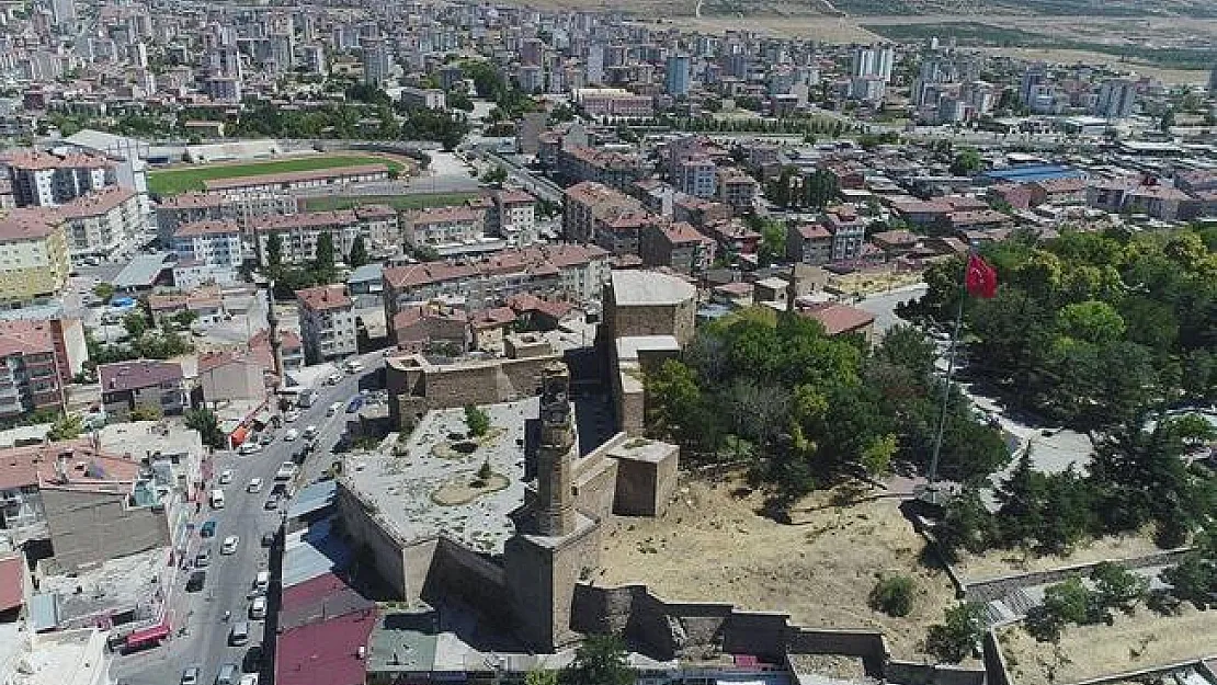 Valilik duyurdu! Kamu kurum ve kuruluşlarında mesai düzenlemesine gidildi!