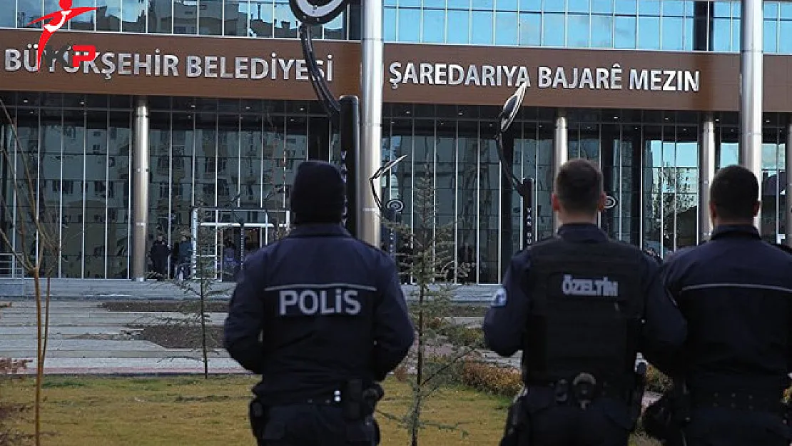 Van Büyükşehir Belediyesinde 190 Kişi Görevden Alındı