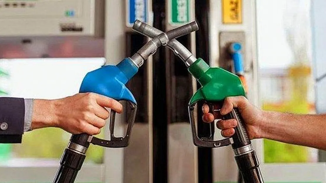 Ve sonunda akaryakıt fiyatlarına devlet müdahalesi: Benzin, motorin ve LPG'ye rekor indirim yapıldı! Ay sonuna kadar geçerli