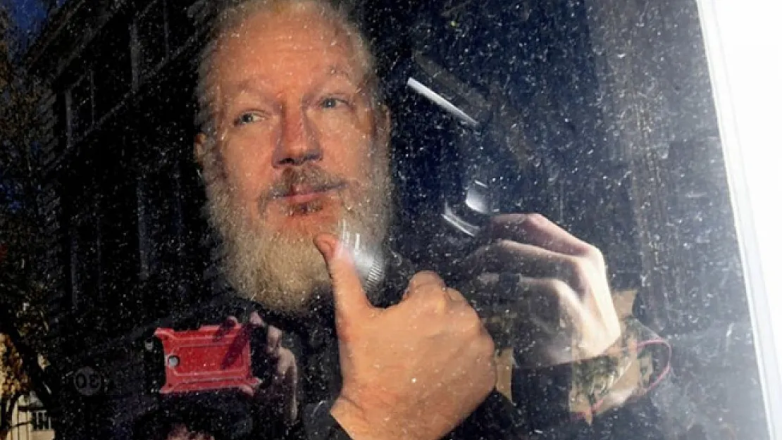 Wikileaks Kurucusu Assange Mahkeme Tarafından 50 Hafta Hapis Cezasını Çarptırıldı