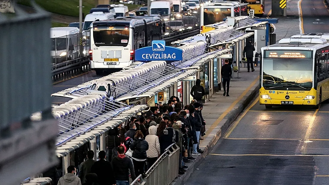 Yakıt fiyatları düşse de toplu taşımaya dev zam! Toplu taşımaya yüzde 50'den fazla zam duyurusu geldi