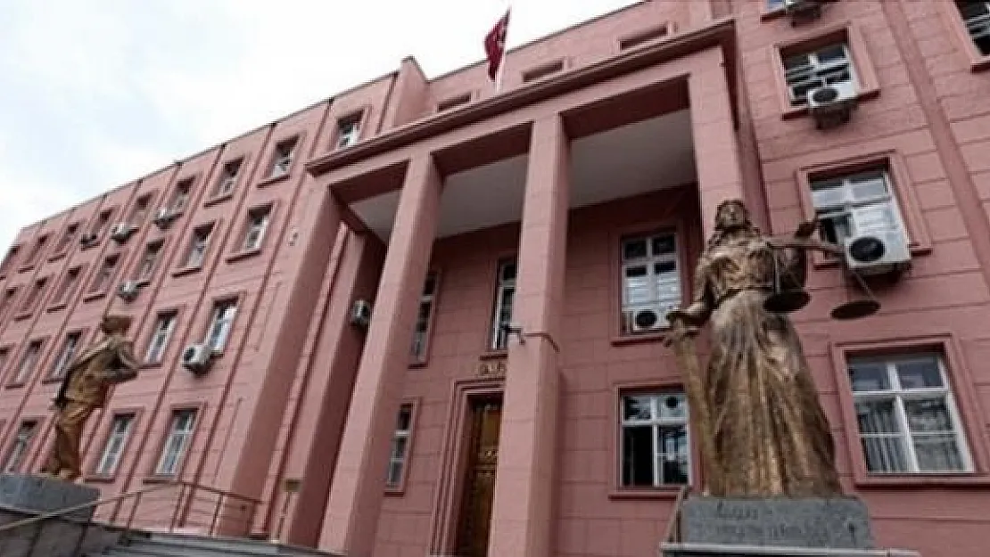 Yargıtay'dan Çok Önemli Karar: Boşanan Koca İşsiz Olsa da Nafaka Ödeyecek