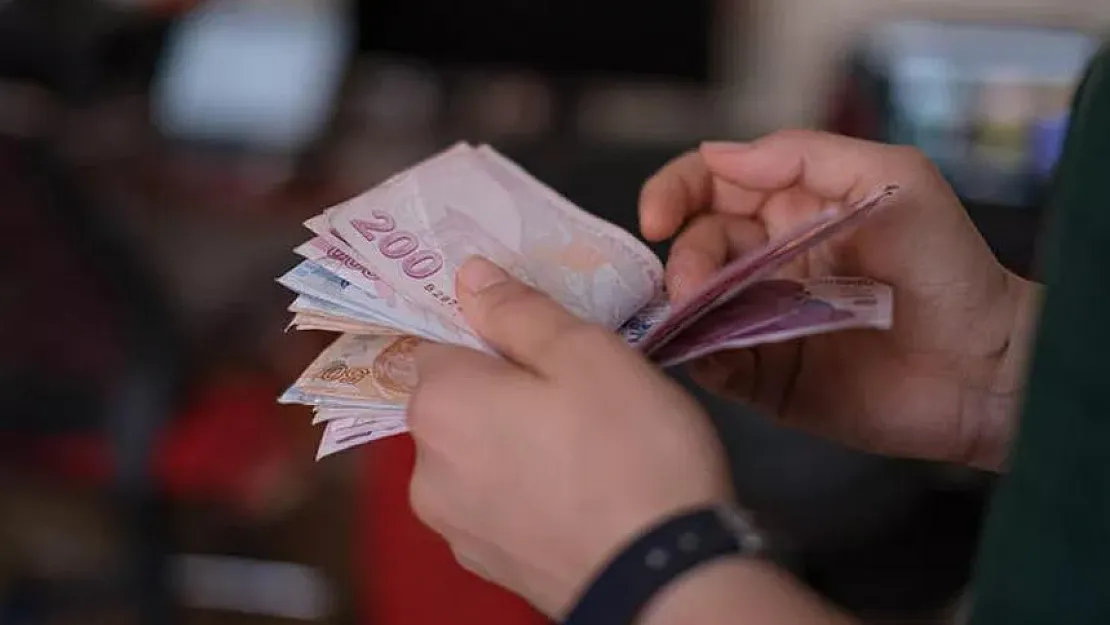Yaşa Takılanlara Emeklilik Yolu Göründü! İşte 5 Aşamada EYT Çözümü