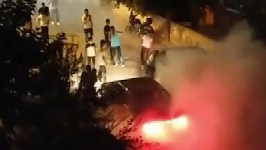 Yasağa rağmen asker eğlencesi yaptılar! Üstüne  tepki gösterenlere saldırdılar!