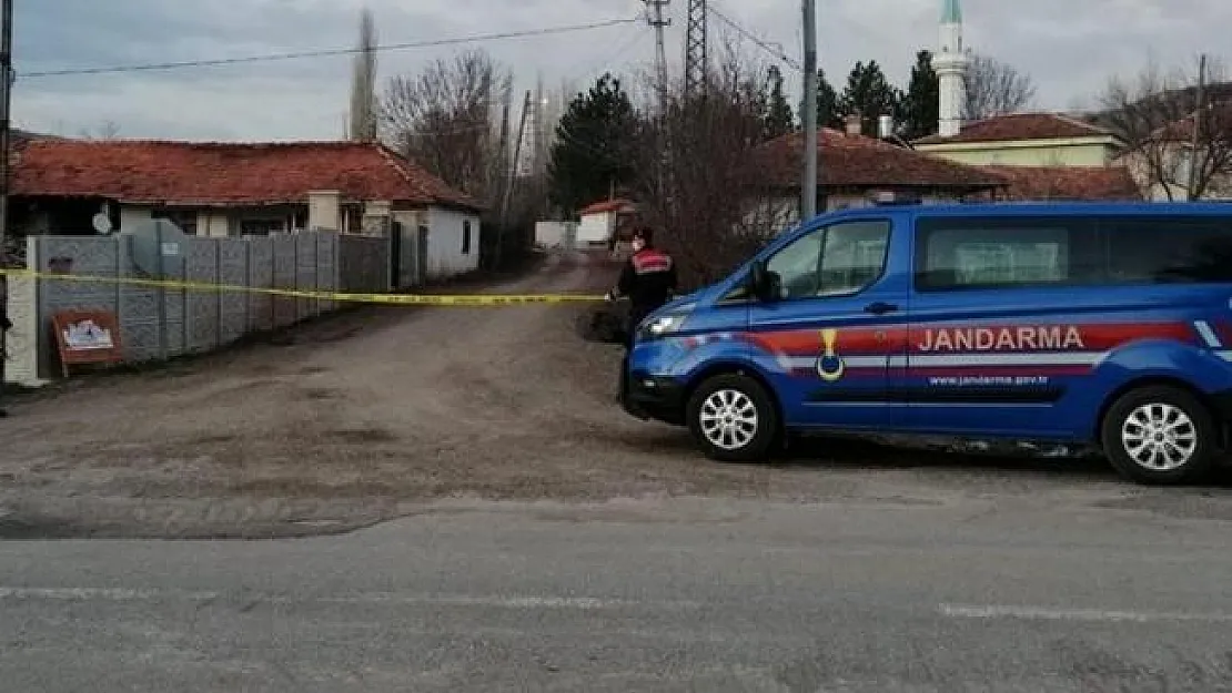 Yasağa rağmen mahallede taziye çadırı kuruldu! Mahallelide koronavirüs çıktı!