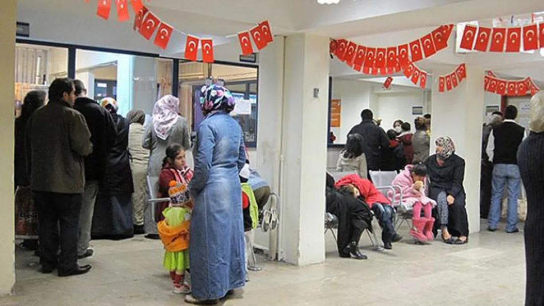 Yaşanan grip salgını ile de acil servisler tıklım tıklım doldu