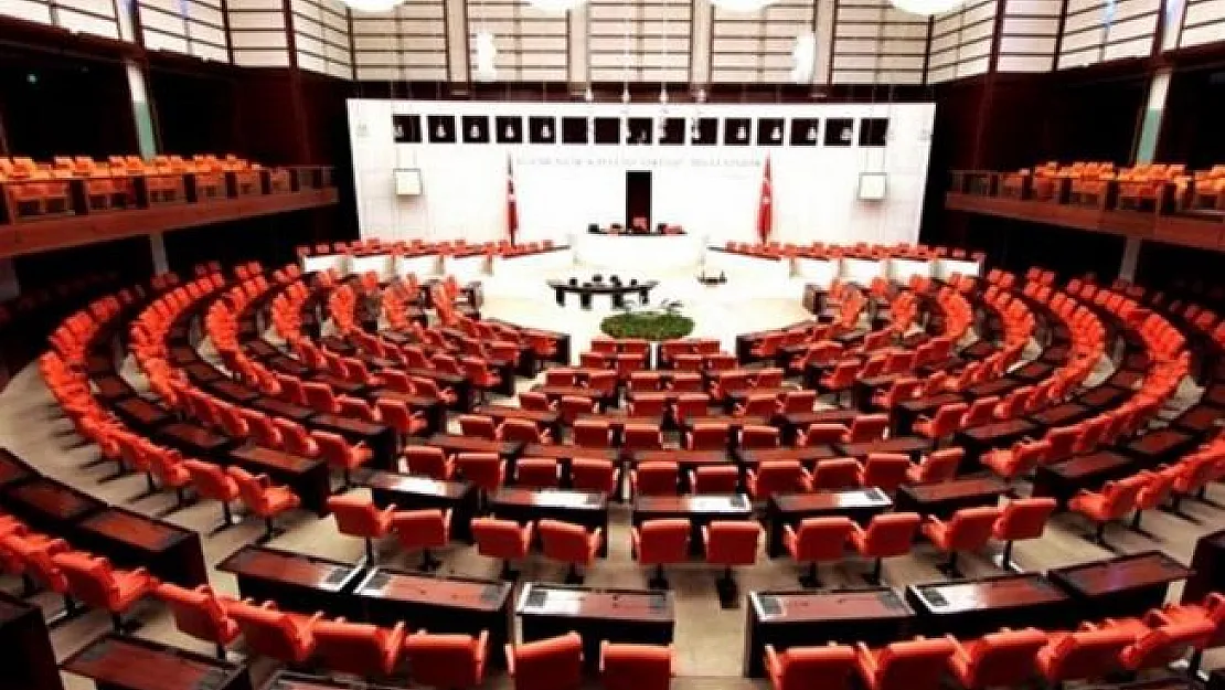 Yaşar Okuyan AKP'den 63 milletvekilinin Ali Babacan tarafına geçeceğini iddia etti!