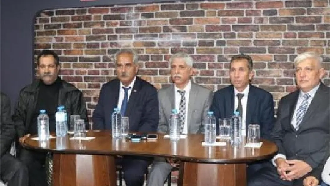 Yeni bir siyasi parti daha kuruluyor!
