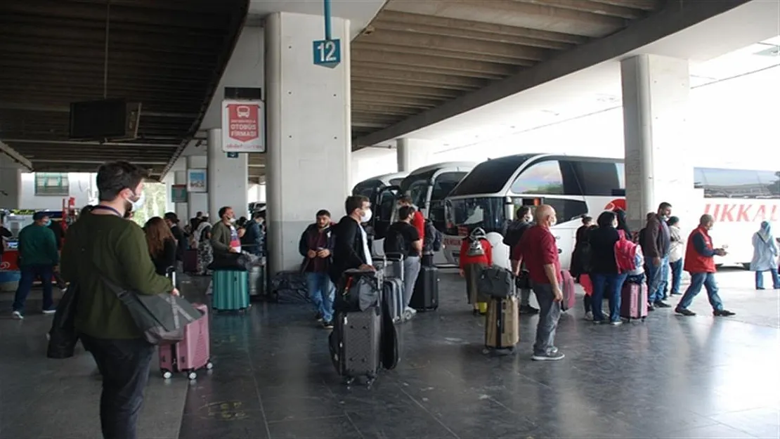 Yeni yasak kararı resmen duyuruldu! Valilik kararıyla artık 18 yaş altındaki çocuklara satılamayacak...