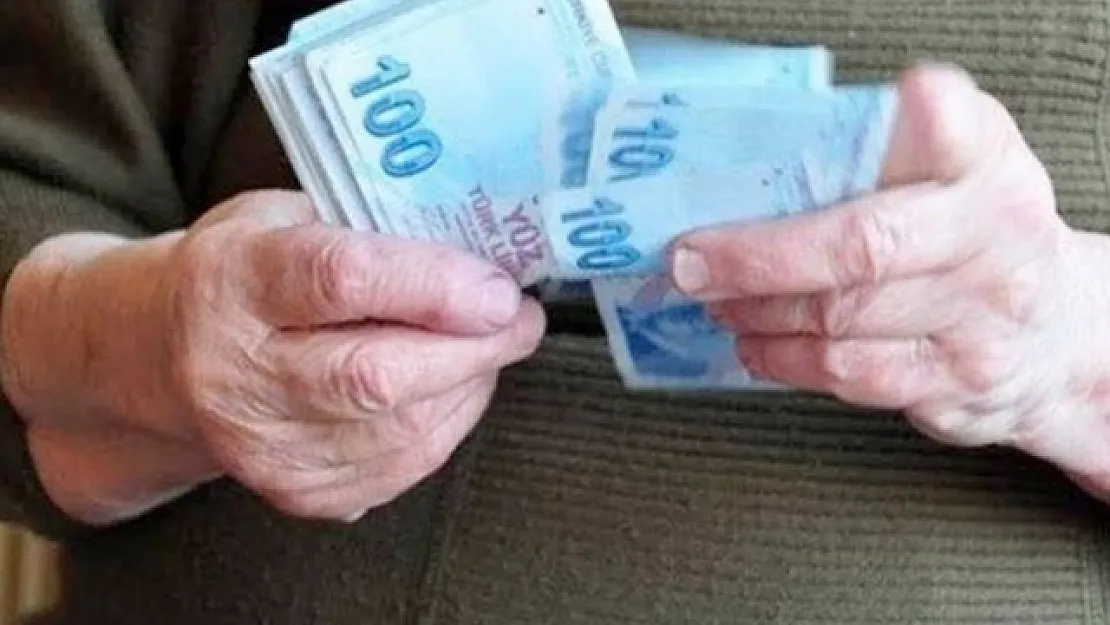 Yeni zam almış, 5 bin TL'ye çıkmıştı emekli promosyonları bir kez daha zamlandı! Artık maaşını taşıyan 7 bin 250 TL alacak…