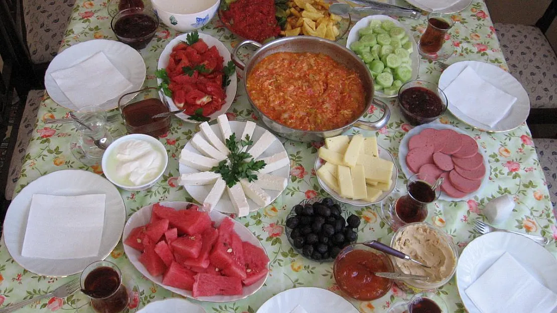 Yumurta, süt, zeytin, peynir, çay ve yağa zam!