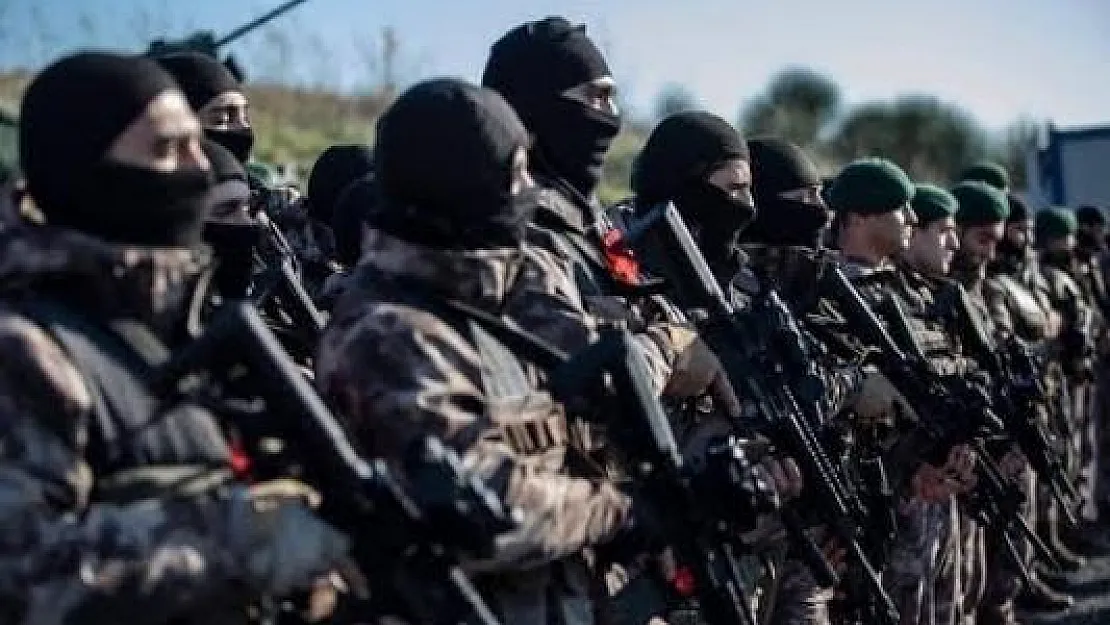 Yunanistan'ın göçmenleri geri itmesini önlemek için sınıra 1000 Özel Harekat polisi gönderildi!
