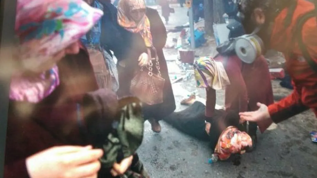 Zaman Gazetesi Binasının Önünde Ortalık Karıştı
