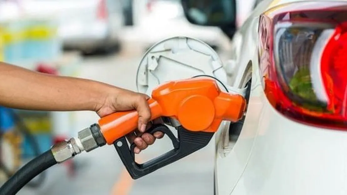 Zamlar sonrası devlet akaryakıta müdahale ediyor: Benzin, motorin ve LPG'ye ÖTV ve KDV indirimi açıklaması