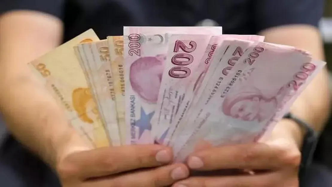 Zamlı maaş öncesi kurum çalışanlarına 29 bin TL promosyon müjdesini verdi!