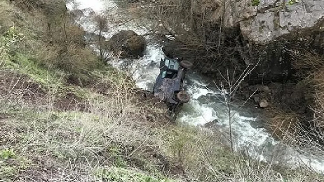 Zırhlı Polis Aracı Devrildi! Özel Harekat Polisleri Yaralandı