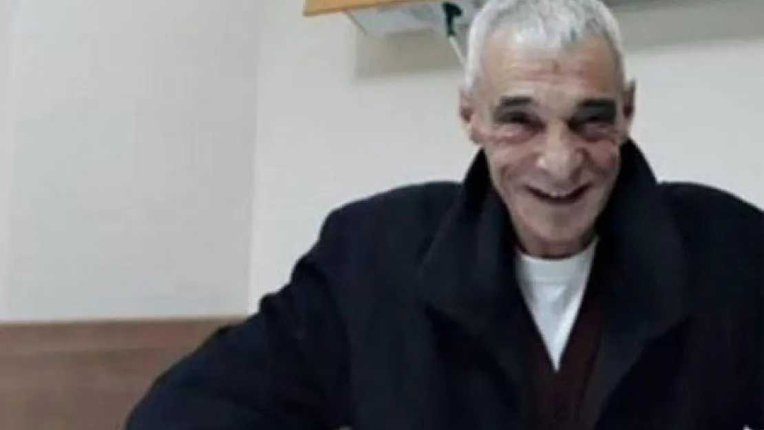 'Zorunamı gitti gardaş' şarkısıyla öne çıkan Fikret Sebas vefat etti