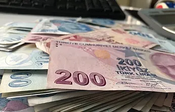 Faizler Düştü, Kredi Yarışı Başladı: Konut, Taşıt ve İhtiyaç Kredilerinde En Cazip Oranlar Hangi Bankada?