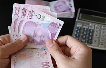 Finans dünyasında Ocak fırtınası: Akbank ve Halkbank'tan 100 bin TL'lik anında nakit darbesi!