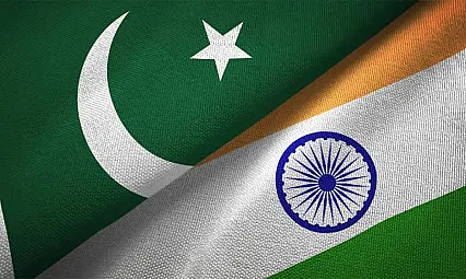 Hindistan-Pakistan Gerilimi Savaşa Dönüştü: Füze Saldırılarıyla Sıcak Çatışma Başladı