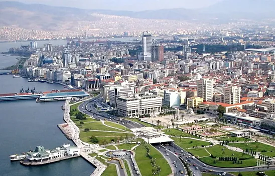 Foça'nın en kıymetli köyü doğası, huzuru ve zeytin ağaçlarıyla emeklilerin gözdesi!