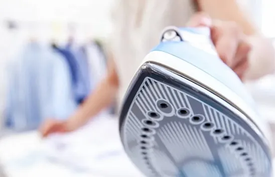 Ütü derdine son! Çamaşır makinesindeki bu tuş hem cebinizi hem zamanınızı kurtarıyor!