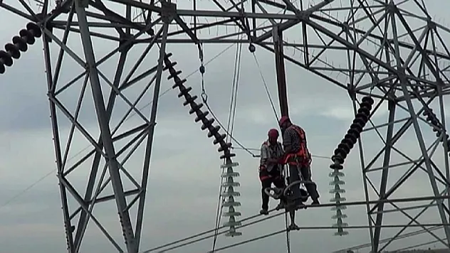 Enerji Bakanlığı EÜAŞ ve TEİAŞ 1036 Personel Alımı: Başvuru Şartları ve Nasıl Yapılır?