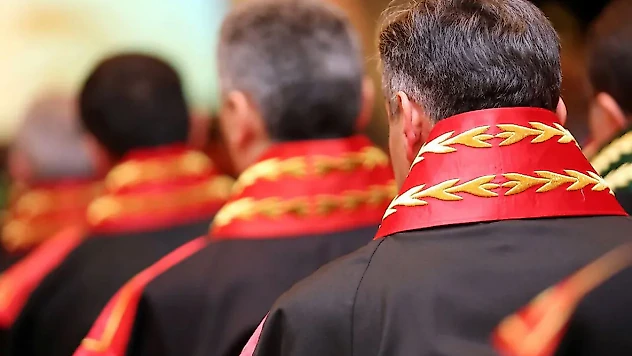 HSK'dan Sürpriz Kararname! 12 Hakim ve Savcının Görev Yeri Değişti