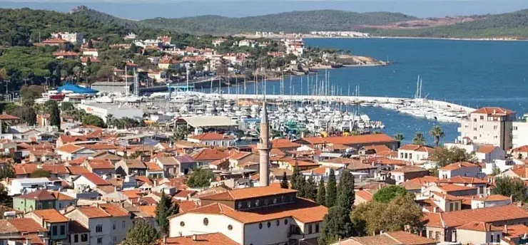 İzmir'e 2 Saat Mesafede, Taş Sokaklar Ve Sanat Kokan Tarihi Dokusuyla Masalsı Bir Köy