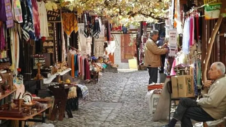 01 Ocak 2020'de aynen işsizlik fonu gibi esnaf fonu kurulacak! Her ay esnaftan pirim ücreti kesilecek!
