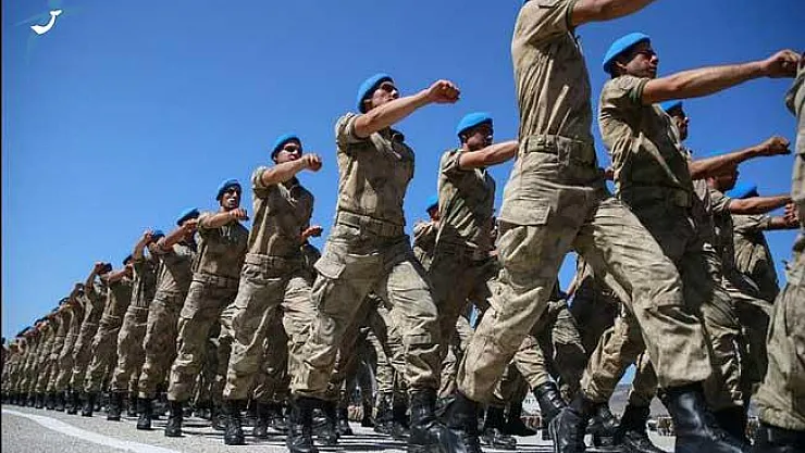 1 Ekim'de Meclis'in Açılmasıyla Askerlik Süresi Kısalacak Mı?
