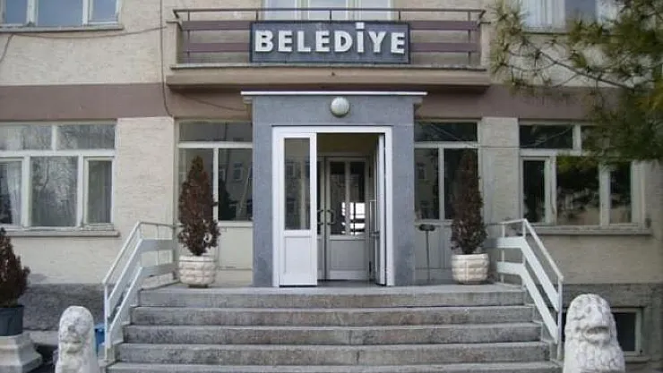 18-55 yaş aralığında En az ilkokul mezunu Belediyeye Büro personeli, Şoför ve Temizlik görevlisi alınacak!