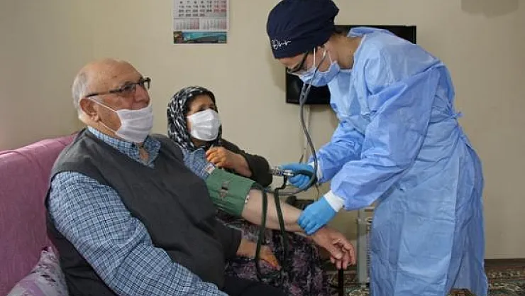 18 yaş altı ve 65 yaş üstündekilerin evde kalma zorunluluğu hakkında çelişkiler!